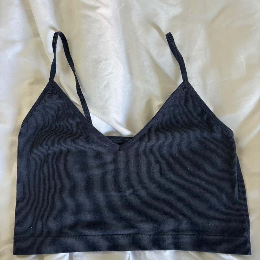 Women's navy cropped tank top